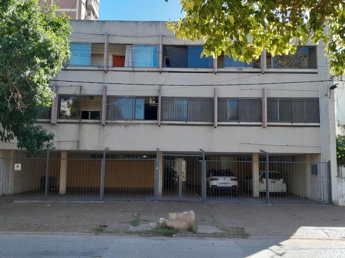 Oteiza Alojamiento Temporario En Resistencia A 150 Mts Peatonal エクステリア 写真